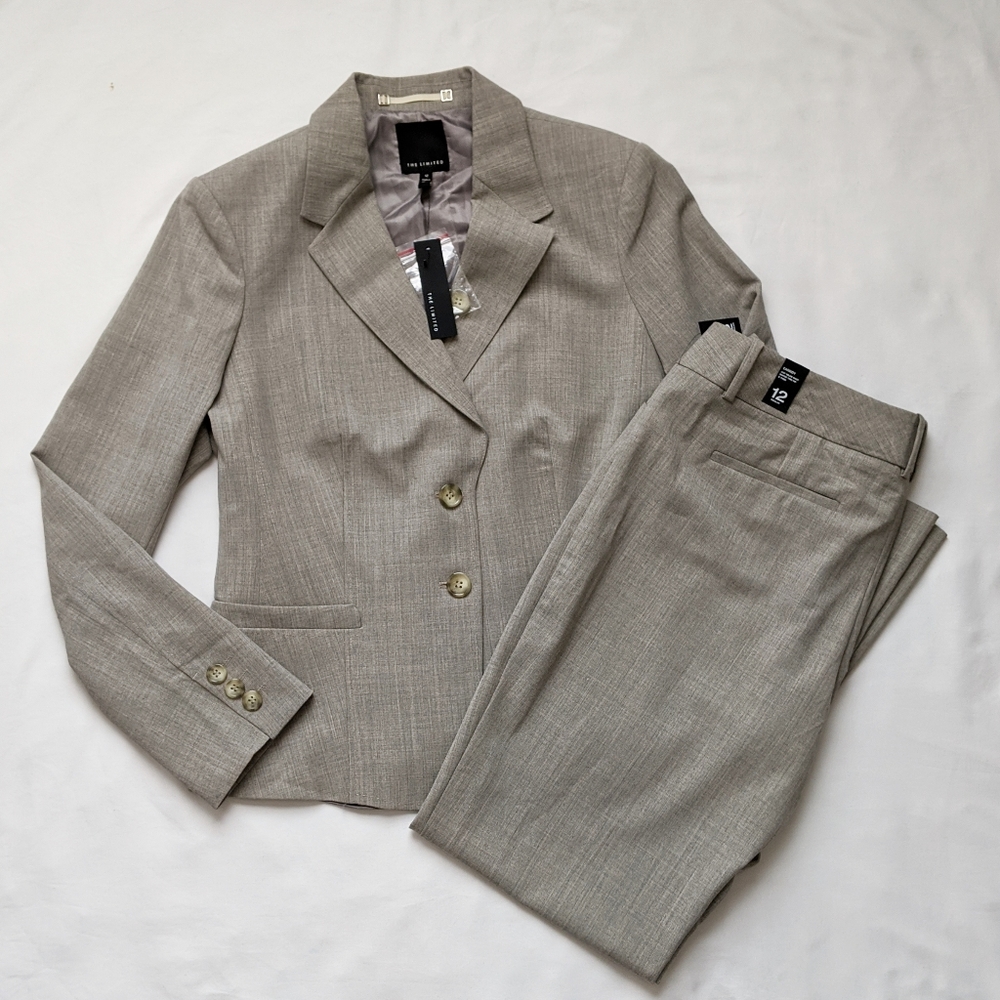 NWOT- Tags were removed but never worn. The Limited Two-Piece Cassidy Pant Suit.